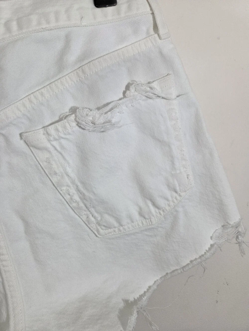 Agolde Parker Denim Jean Shorts in Dough White Boho Raw Hem Distressed Size 27